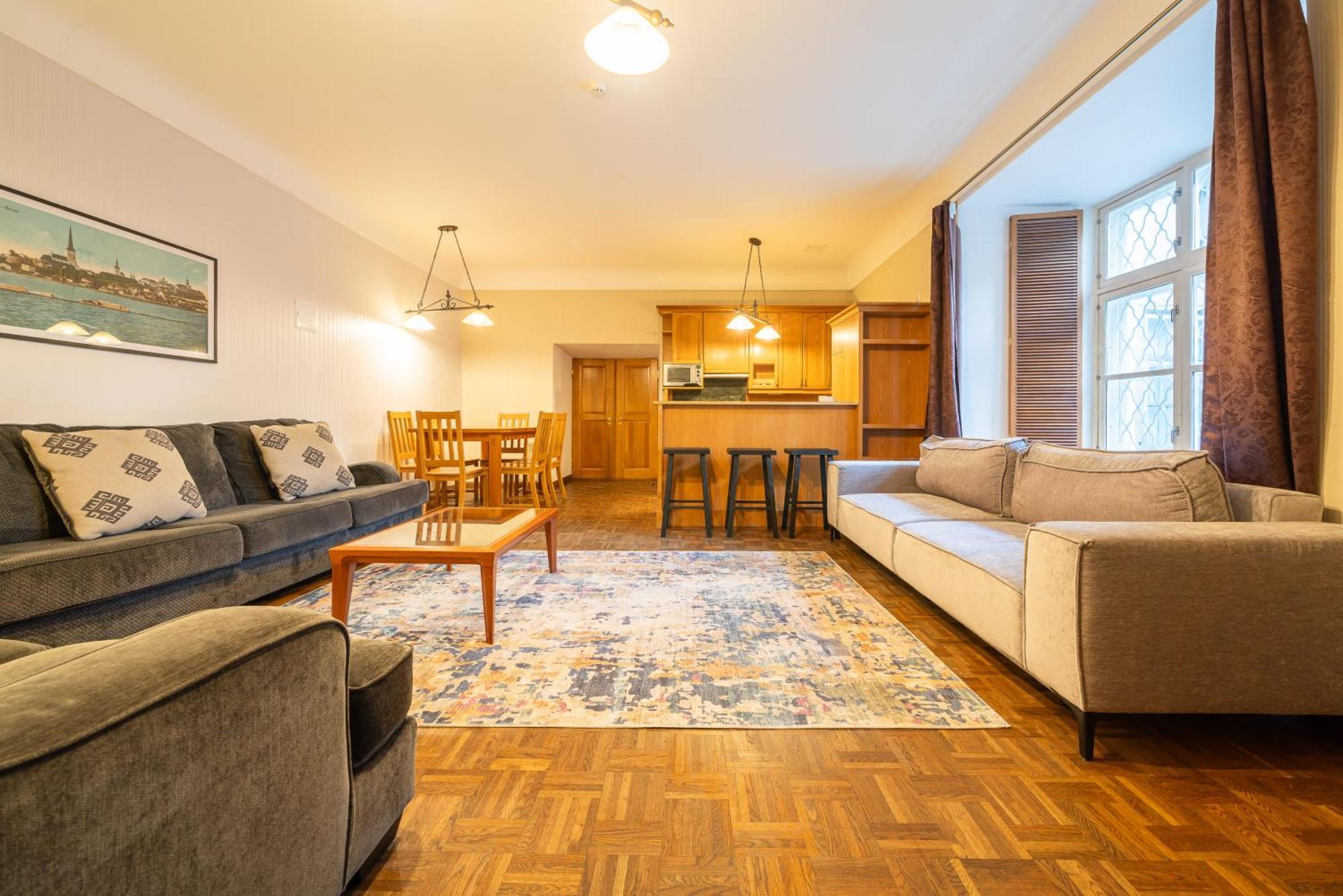 Old Town - Kohtu Apartment Tallinn Luaran gambar